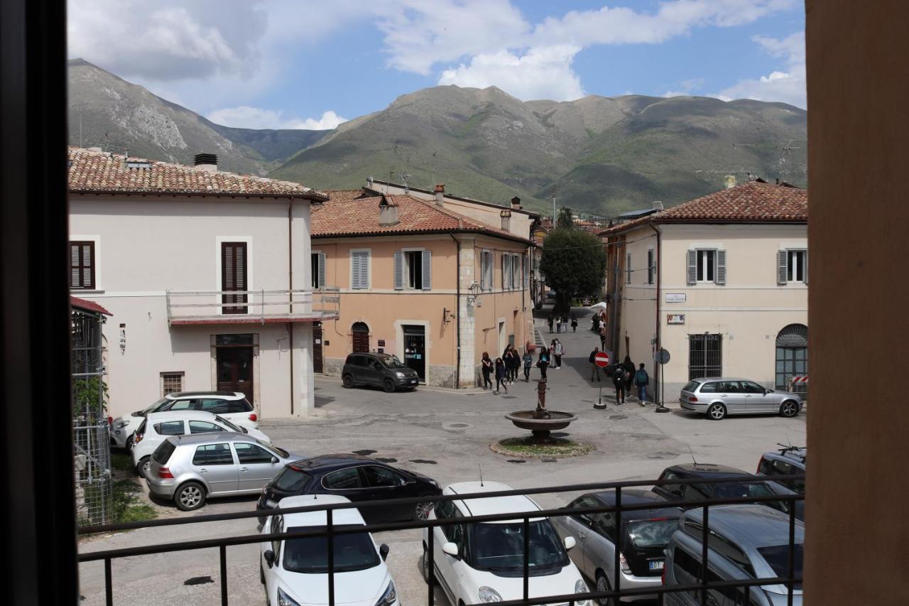 Affittacamere Garibaldi Norcia Esterno foto